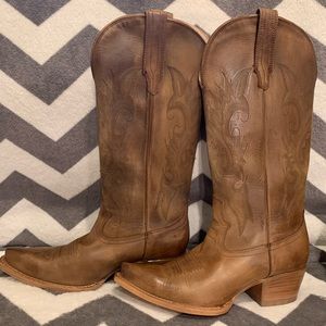 NWT Freebirds Woodland Tan Boots